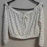 Blusa blanca con puntos negros - Img 50406049