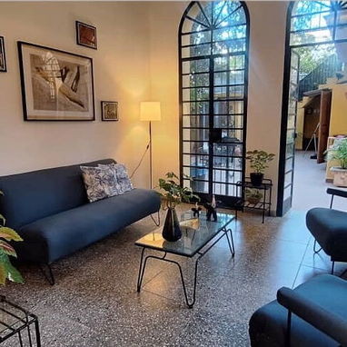 casa con piscina en el vedado + 2 suites y 2 recamaras - Img 112437750