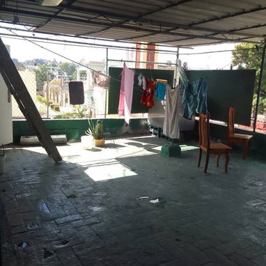 SE VENDE PROPIEDAD DE DOS NIVELES EN DIEZ DE OCTUBRE - 5/10