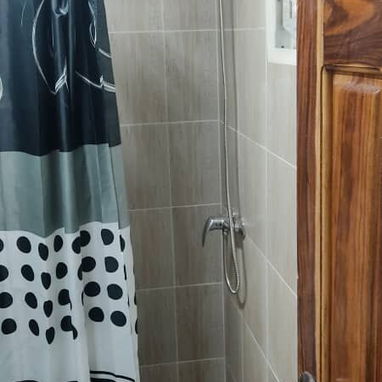 📱 Confortable casa con piscina y garaje amplio, cerca de la playa - Img 116186219