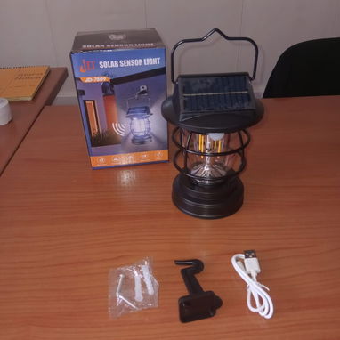 Lampara solar estilo farol - 2/2