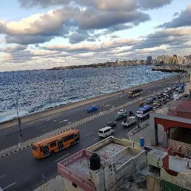 Apartamento en el Malecón en alquiler para extranjeros. - Img 124934685