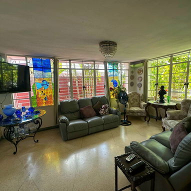 Venta de hermosa propiedad en Nuevo Vedado 600 mil - 6/10