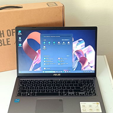 En venta Laptop ASUS VivoBook 280 USD - Img 122617512