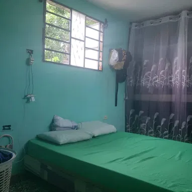 馃彙 SE VENDE CASA INDEPENDENDIENTE CON APARTAMENTO, excelente zona en MIRAMAR - Img 120897373
