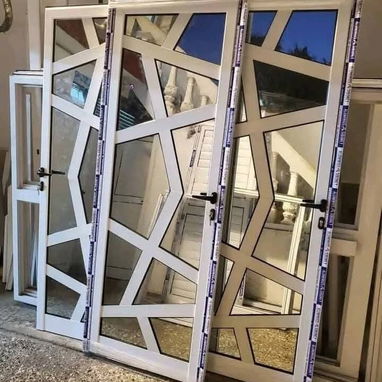Puertas reticuladas de aluminio - Img 117248001