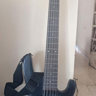 Bajo Activo 5 cuerdas Washburn - Img 126210814