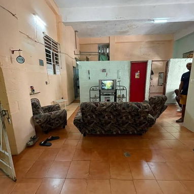 Se vende casa en centro Habana barrio Colón*🏡* - Img 123138905