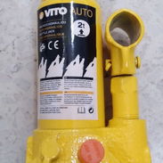 VENDO GATOS HIDRÁULICOS TIPO "BOTELLA" DE 2 Y 4 Tn PARA AUTOS CLÁSICOS Y MODERNOS. VEA PRECIOS. (+53)52990828. - Img 48889311