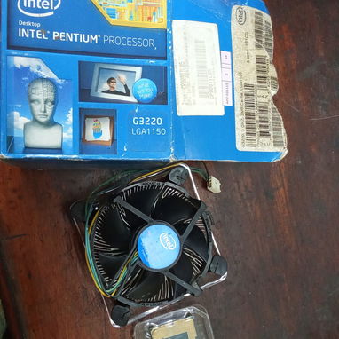 Se vende chasis, microprocesador, lector de dvd y cable conector de disco SATA. - Img 123777967