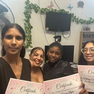 Taller/Curso Presencial para Principiantes ( Uñas Acrílicas, Base Rubber, Gel de Construcción y Soft Gel) - Img 56340782