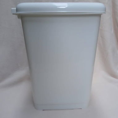 Basurero plástico con pedal 10 lt 9usd - Img 122274972