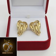 Variedad de modelos de aretes de oro 10k - Img 55874885