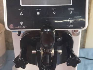 Mostrador exhibidor refrigerado, lavavajillas Samsung de empotrar, mezcladora sobadora industrial, maquina de Frozen - Img 67714458