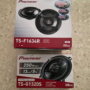 Bocinas Pioneer, 2 sets - Img 57817282