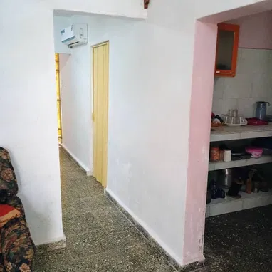 Se vende casa en Guanabo buena zona Habana del Este - Img 122875379
