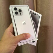 !!Ganga!!-Vendo iPhone 15 Pro Max Libre Fabrica 99% bateria- Entrada para Sim-256gb-Con su caja y todo-53856309 - Img 45488838