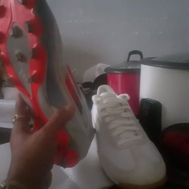 Tenis, zapatillas de lanzamiento y tacos originales - Img 118746476
