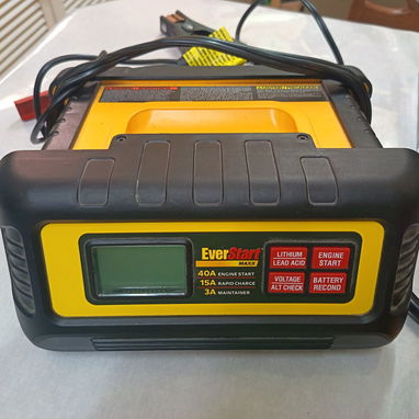Se vende Kit de 3kwh, 2 baterías humsienk LiFePO4 12 v 100ah 1280eh, inversor MWXNE 3000w, cargador EverStart - Img 123031371
