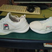 Tenis FILA #42 originales, duros - Img 57797718