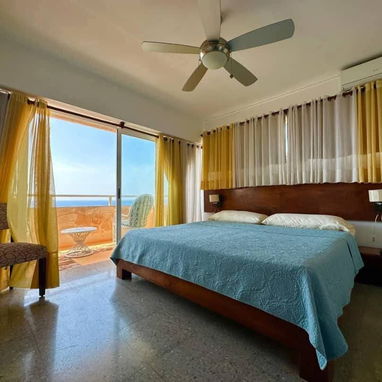 Vedado propiedad horizontal vista mar 5 habitaciones - 8/10