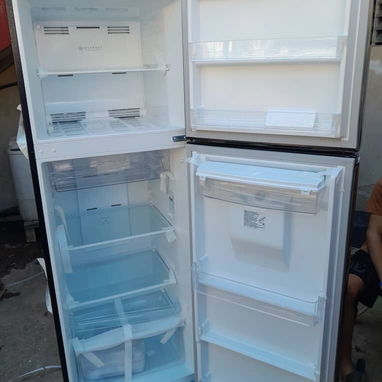 Refrigerador 15 pies SAMSUNG con dispensador de agua congelación seca, Tecnología Inverter Precio 900 USD Mensajería - Img 124439465