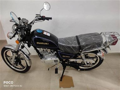 Moto de gasolina japonesa Suzuki GN125 nueva 0km🏍️ con transporte incluido 🚛. - Img 65849452