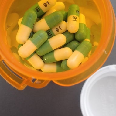 Fluoxetine 20mg .antidepresivo 90capsulas tratamiento para 3meses - Img 125874551