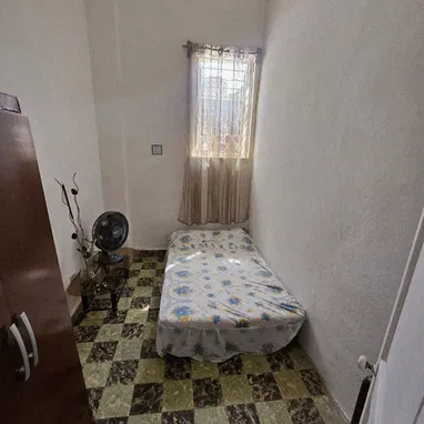 Vendo apartamento en el vedado 2/4 próximo a linea y 12 - Img 125708259