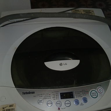 Se vende lavadora automática marca LG de 6.5 kg - Img 120487210