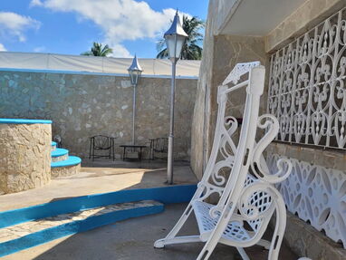 ⭐ Renta casa d 3 habitaciones,baños, terraza, piscina de adultos y niños, parrillada,a 50 m del mar, Guanabo - Img 62303904