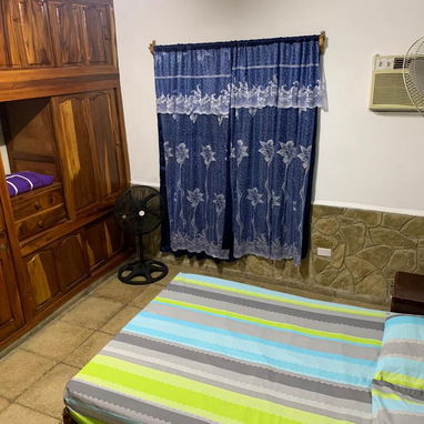 SE RENTA CASA DE 4 HABITACIONES CON PISCINA A DOS CUADRAS DE LA PLAYA DE GUANABO. 58858577 - Img 123298134