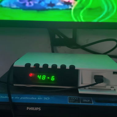 Smart TV Hisense 43 pulgadas QLED 4K y cajita konka HD - 5/6