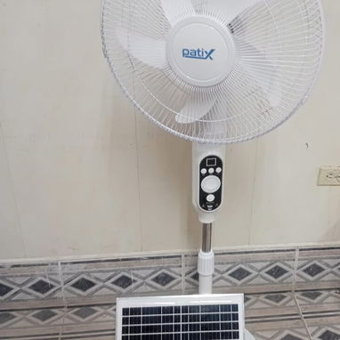 Ventilador solar recargable. Ventilador de pedestal recargable - 2/3