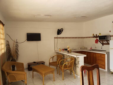 Disponible!! Casa de alquiler en Guanabo con piscina! ECONÓMICA - Img 64358292