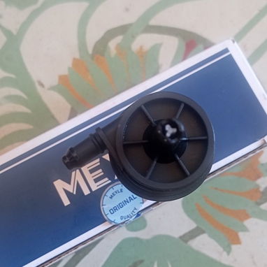 Bomba de agua del limpiaparabrisas marca Meyle Alemana para Seat Córdoba, Audi, BMW, Mercedes Benz, Honda - Img 98699092