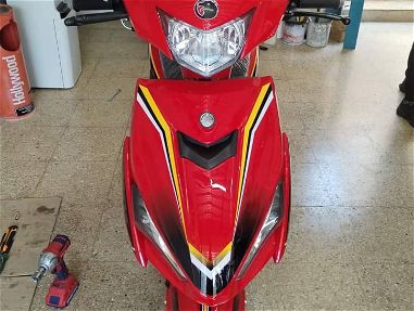 Vendo moto scooter de gasolina AVA 150cc 4t - Img main-image