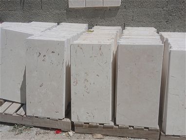 Se venden planchas de mármol y lavamanos - Img 67051287