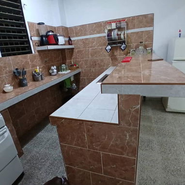🏠 CASA EN VENTA - biplanta de 5 cuartos en la Víbora | DO-001 - 5/10