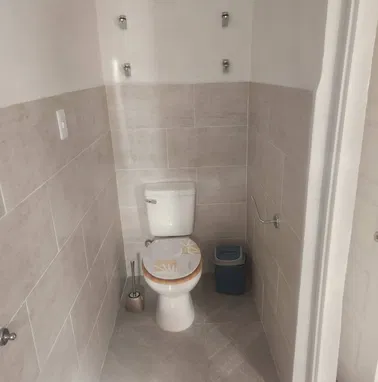 APARTAMENTO 25 Y G, 2 HABITACIONES 2 BAÑOS WIFI, AMUEBLADO , NO SE VA CORRIENTE POR HOSPITALES - Img 97011325