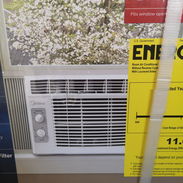 Vendo aire acondicionado 110v ideal para estación de energía 5000btu nuevo en caja - Img 58083497