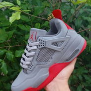 Air Jordan retro 4 - Img 56714967