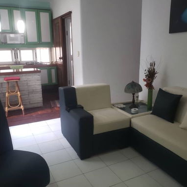 SE RENTA APTO PRIVADO EN EL VEDADO POR 27 Y L, 3ER PISO. 54026428 - Img 115203879