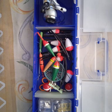 Se vende una maleta de pesca con todos los accesorios - 3/3