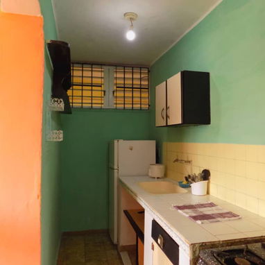 Alquiler de apartamento por tiempo indefinido en el Vedado. Renta de apartamento de dos habitaciones en el Vedado - 7/10