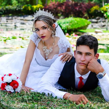 Fotógrafia y video para bodas. Trajes,serviciode estilista e impresión en todos los formatos. Estudio fotográfico CUERVO - Img 100573624