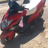 MOTO DE USO MARCA UNICO ROJA - Img 58092386