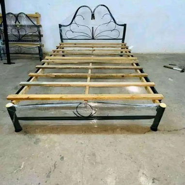 * CAMAS DE TUBOS CON BASTIDOR * - Img 110999346