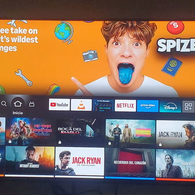 Smart TV Hisense 43 pulgadas QLED 4K y cajita konka HD - 3/6