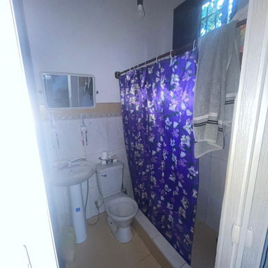 Casa en venta – Playa ( 19 y 64) – Interior en primer piso con escaleras y garaje - Img 118343288
